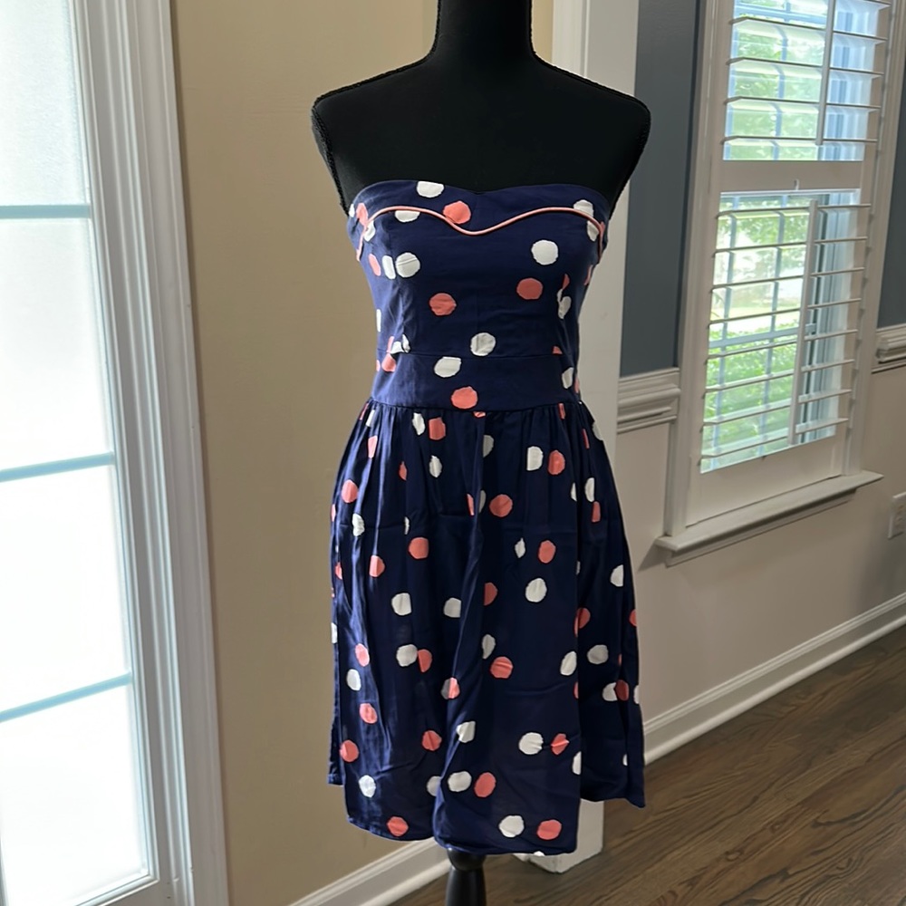Super sweet, navy, white and coral polka dot dress
